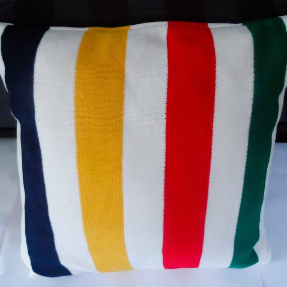 Hudson Bay Company Stripe, 100% cotton -  Pillow. Sz 19 in x 19 in.  NWT - Picture 7 of 9